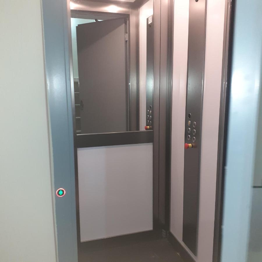 Palazzo Galante Aparthotel Margherita Di Savoia Buitenkant foto